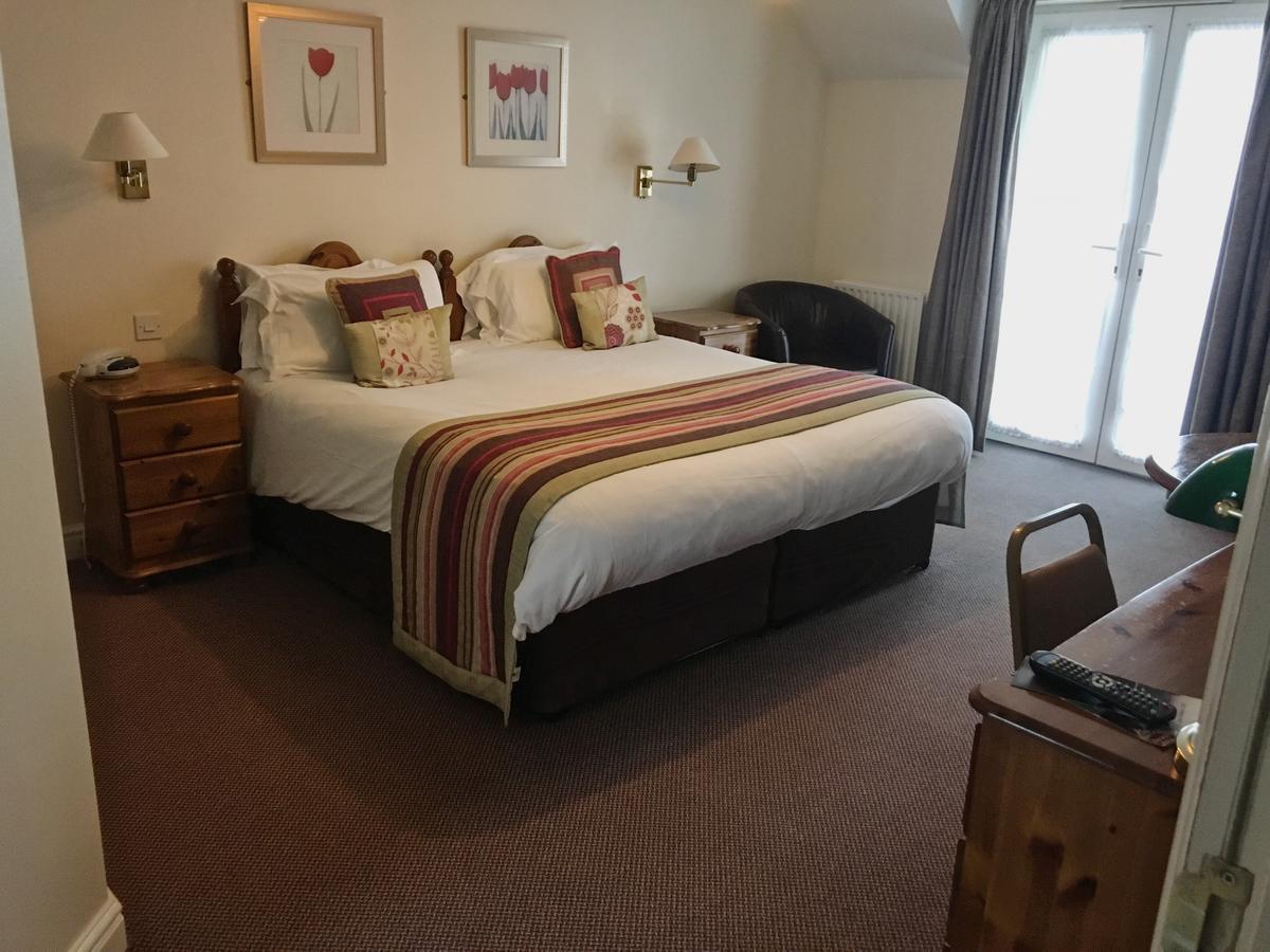 The Tally Ho Hotel - B&B Bicester Exterior foto